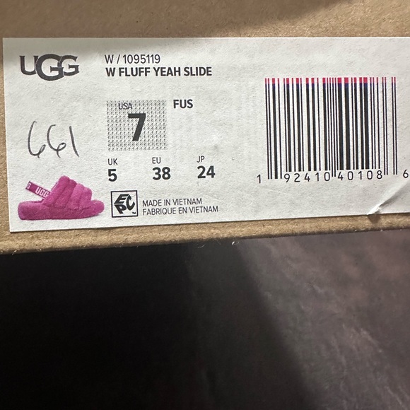 UGG Women's Fluff Yeah Slides - Size 7 - Picture 6 of 6